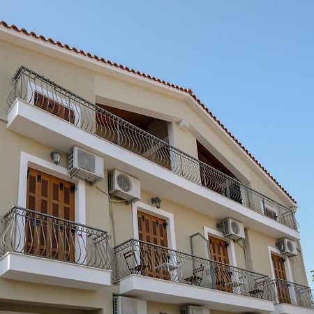 Papadatos Studios Argostoli  Eksteriør billede