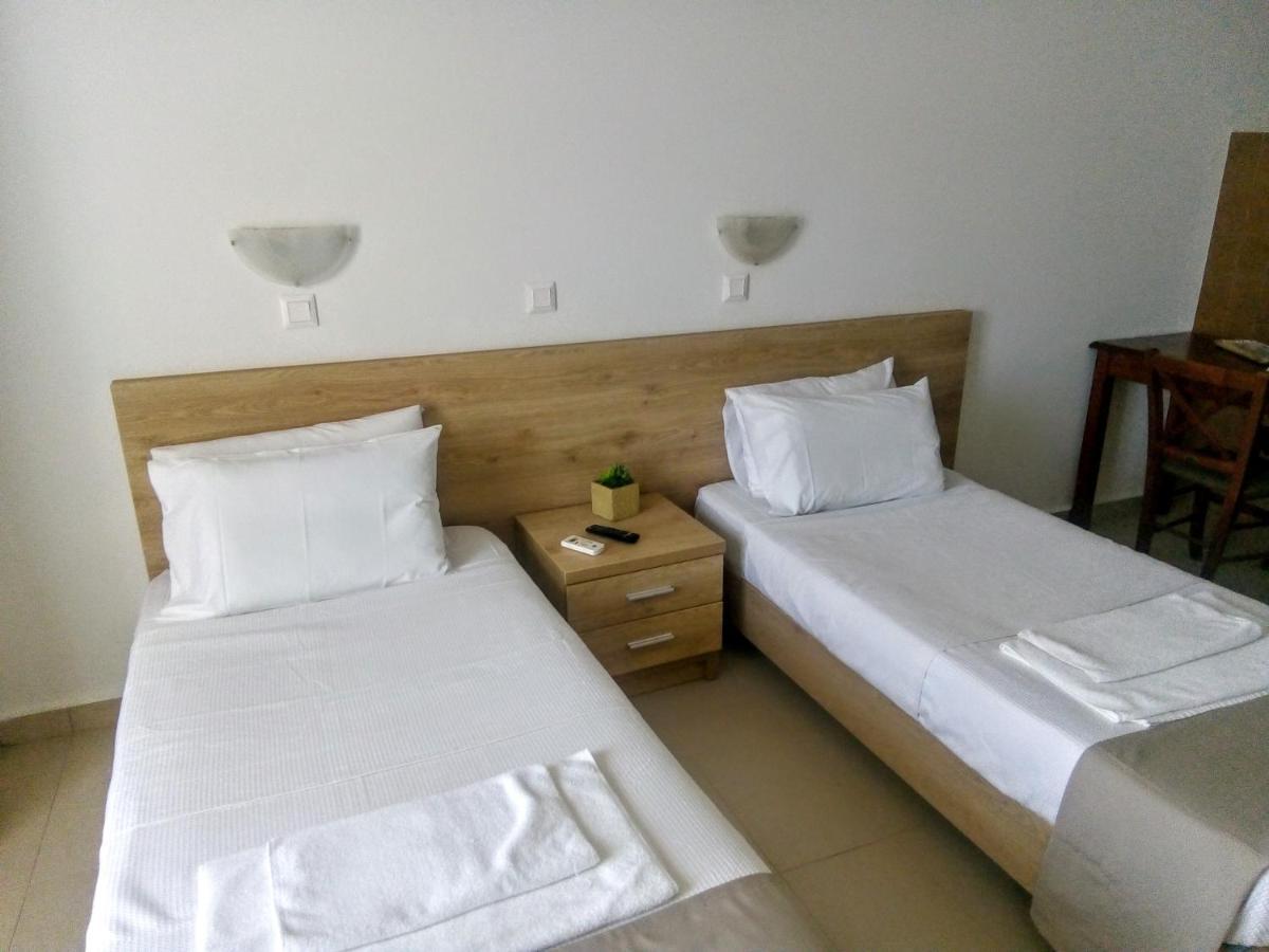 Papadatos Studios Argostoli  Eksteriør billede