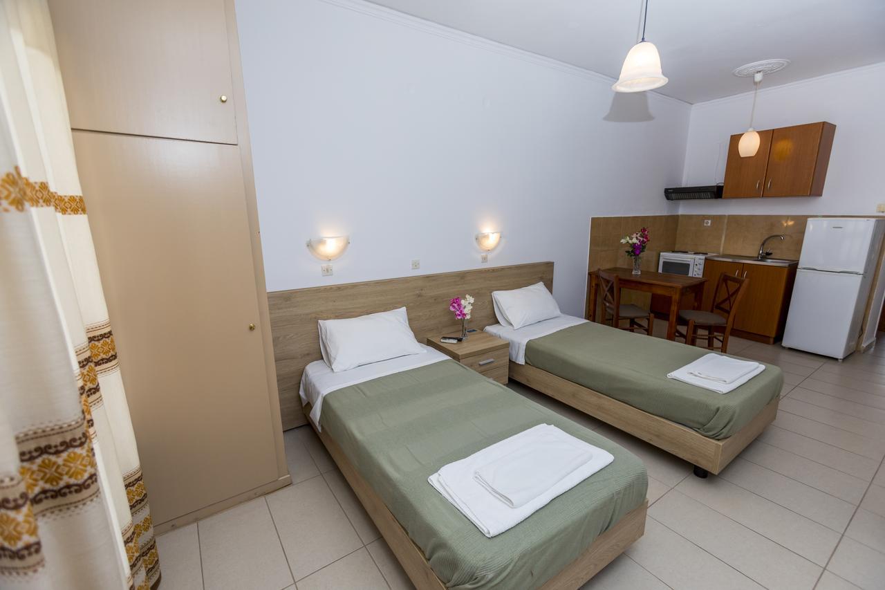 Papadatos Studios Argostoli  Eksteriør billede