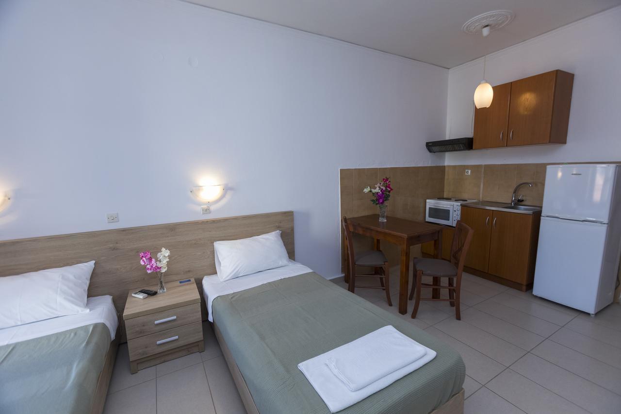 Papadatos Studios Argostoli  Eksteriør billede